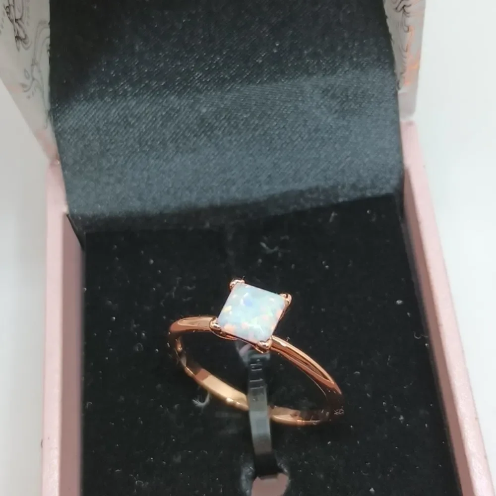 Rose gold solitaire opal ring size 8
